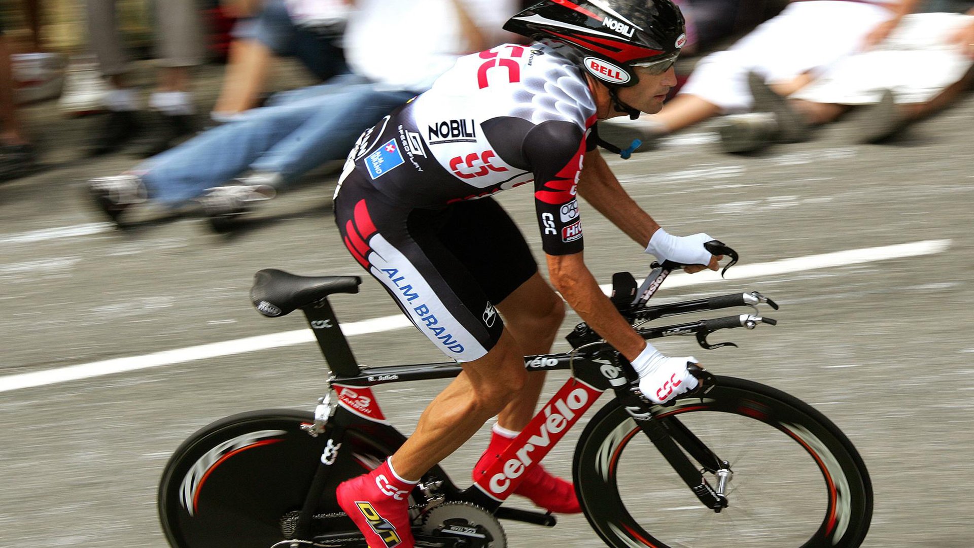 世界杯精彩不断：战术变化，精彩无限！，世界杯的精彩瞬间